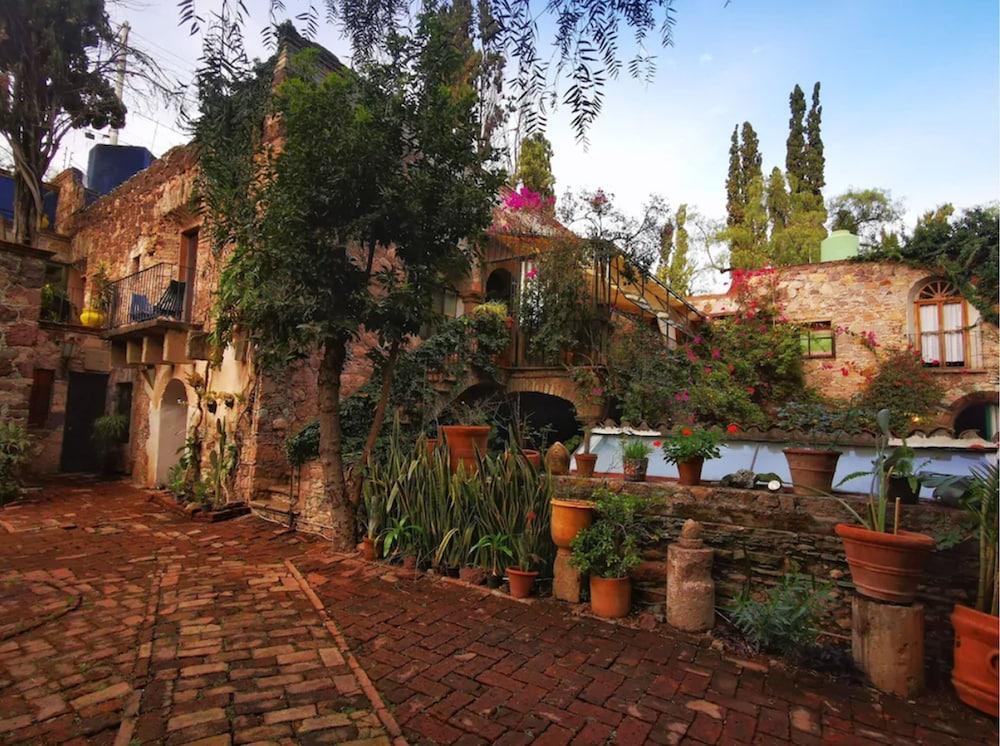 Casa De Los Espiritus Alegres By Rotamundos Guanajuato Exterior photo